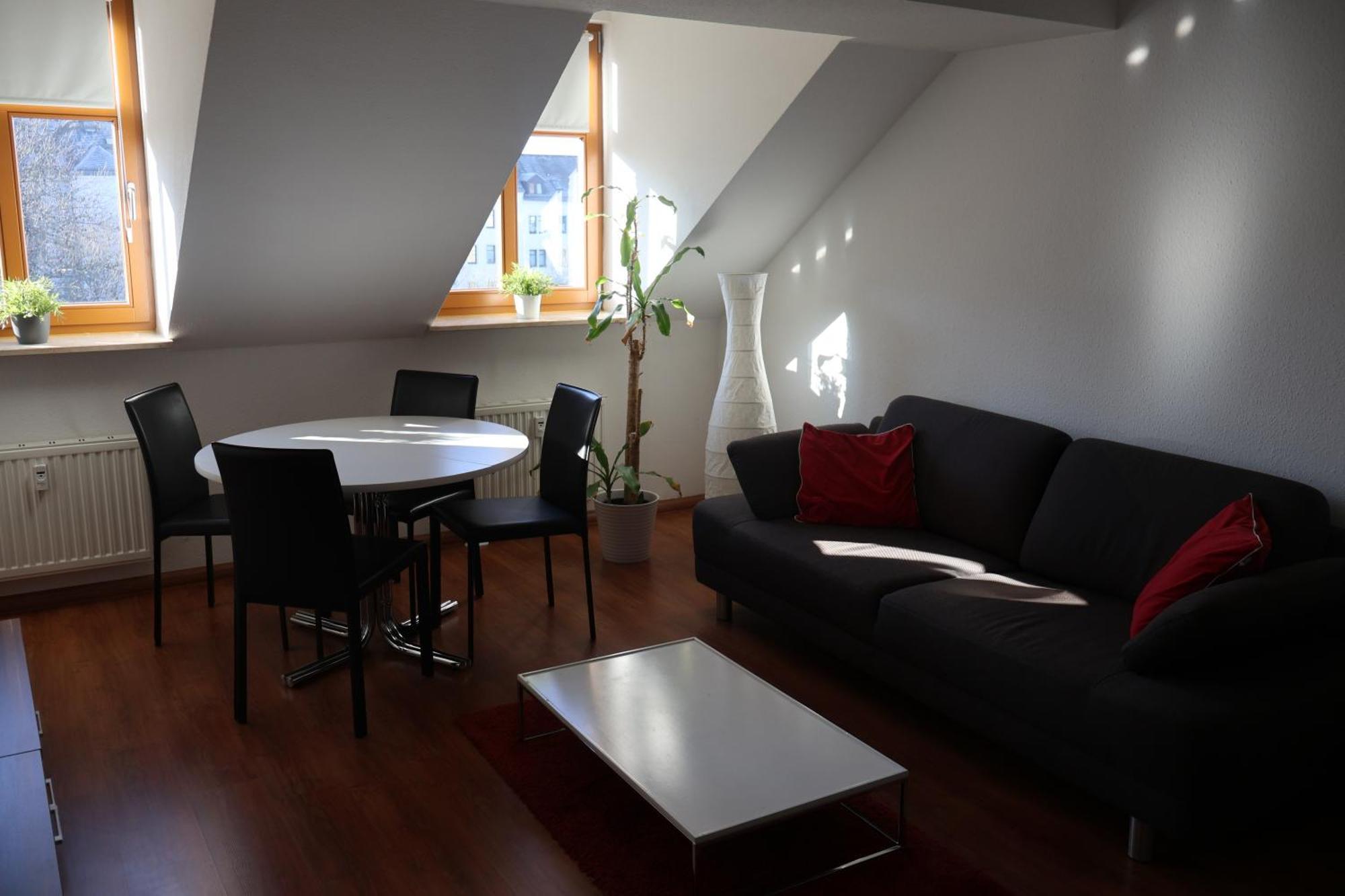 Alexxanders Apartments & Studios เคมนิตซ์ ภายนอก รูปภาพ